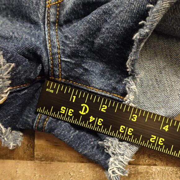 Levi’s 501 Cutoff Denim Shorts Women’s W32 Blue Distressed High-Rise Button Fly - Picture 5 of 13